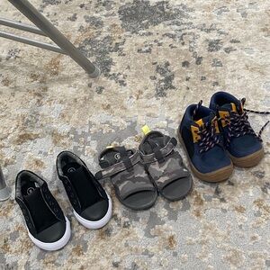 Cat & Jack bundle kids size 6 shoes